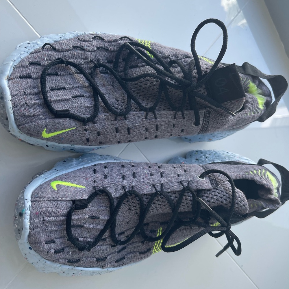Nike Space Hippie 04 Grey Volt Mens Size 9